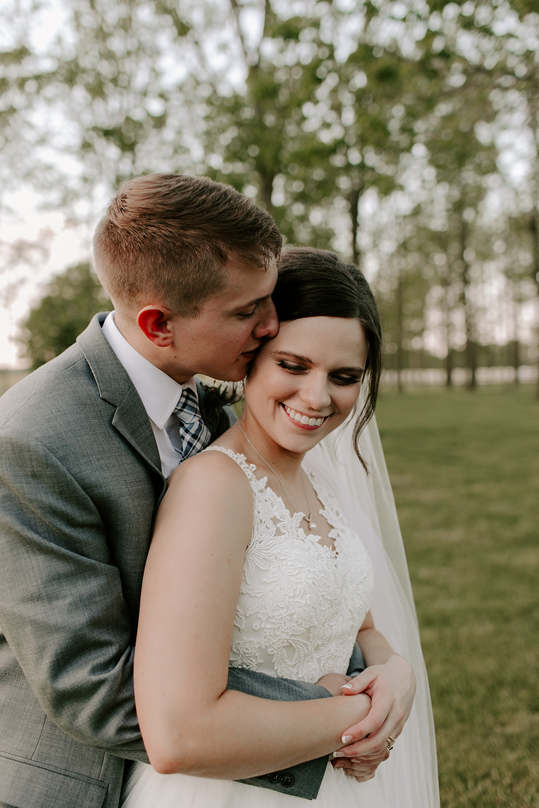 Kendra_and_Mattew_Indiana_Wedding_by_Emily_Wehner-888.jpg