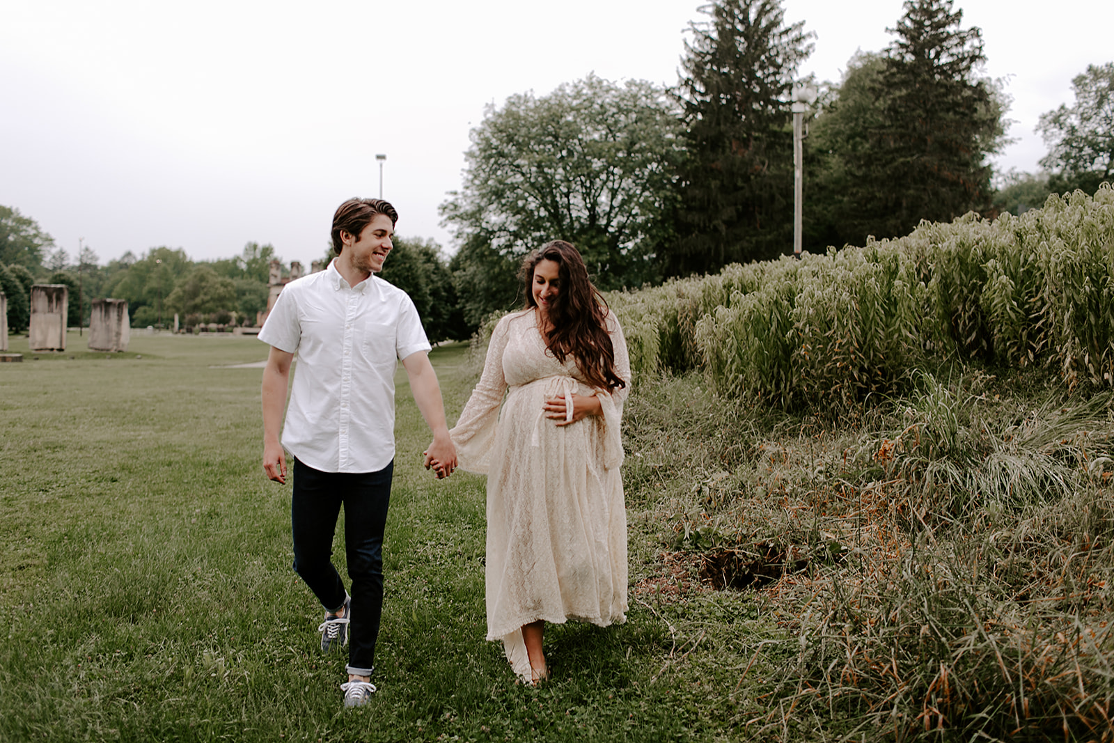 Indianapolis outdoor Maternity Session by Emily Elyse Wehner Photography