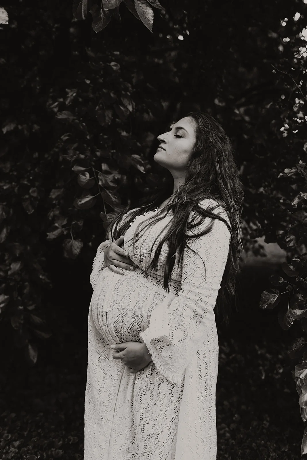 Indianapolis outdoor Maternity Session by Emily Elyse Wehner Photography