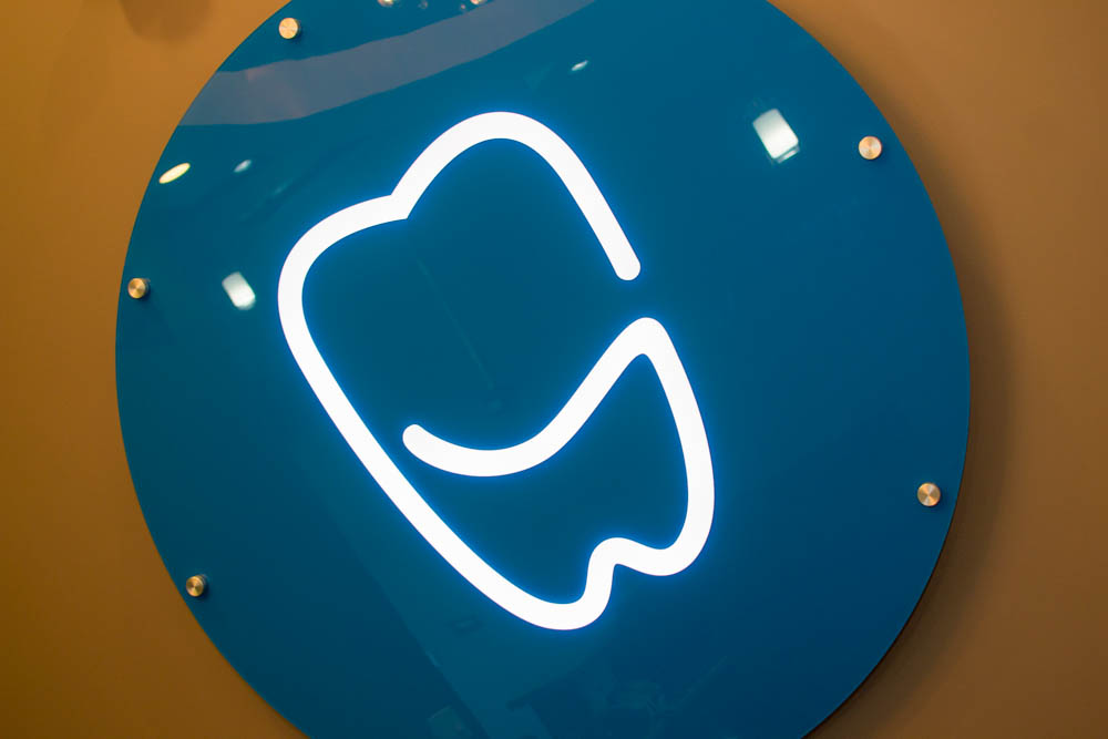 Pittsburgh Pediatric Dentist Smiling Tooth Logo
