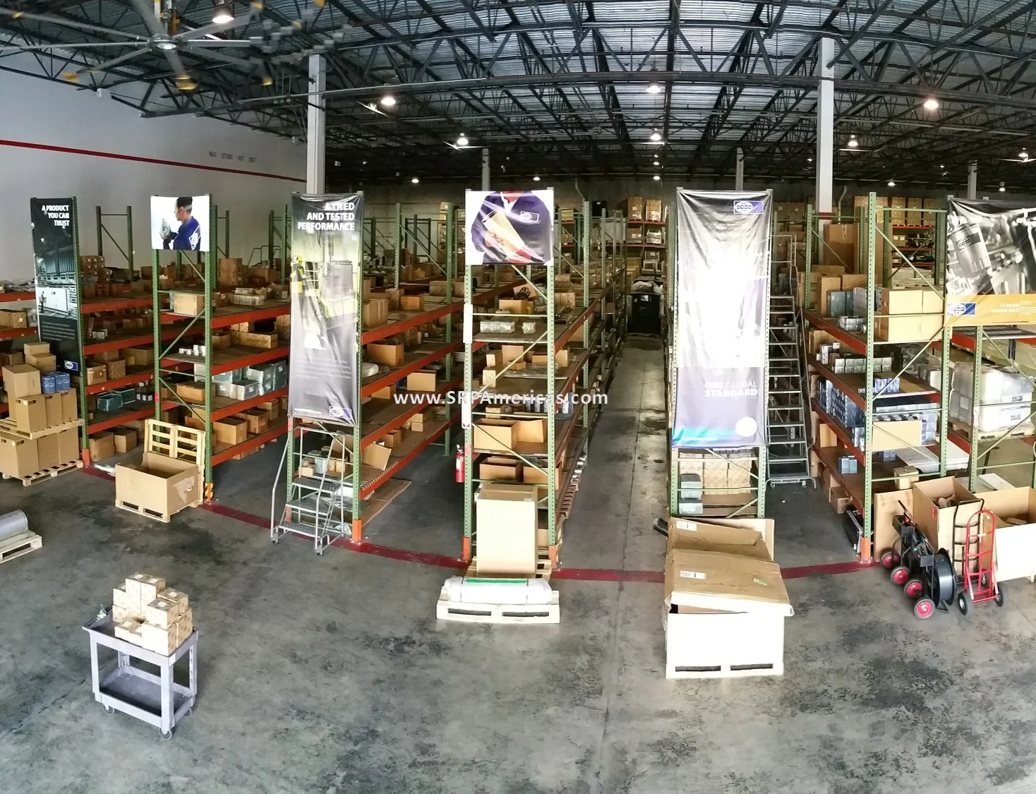 En nuestro almacen tenemos disponibles Plantas Electricas y repuestos genuinos listos para despacho inmediato.