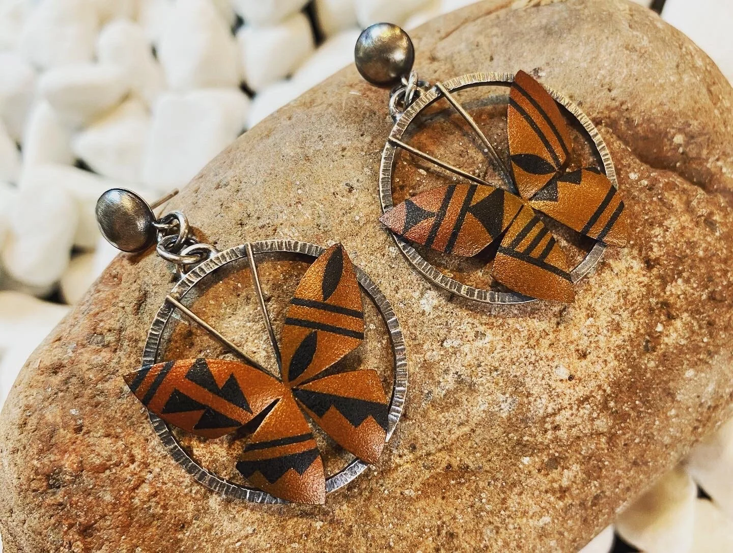 B8D1FC83-4E30-44E9-B86A-3F93559D36F0