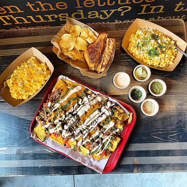 This could be your Saturday! Have you stopped by and checked out the @kegandcasemn market yet? If you haven&rsquo;t, today seems like to perfect day. #stpaul #minnesota #foodie #ocheeze #grilledcheese #nachos #foodhall