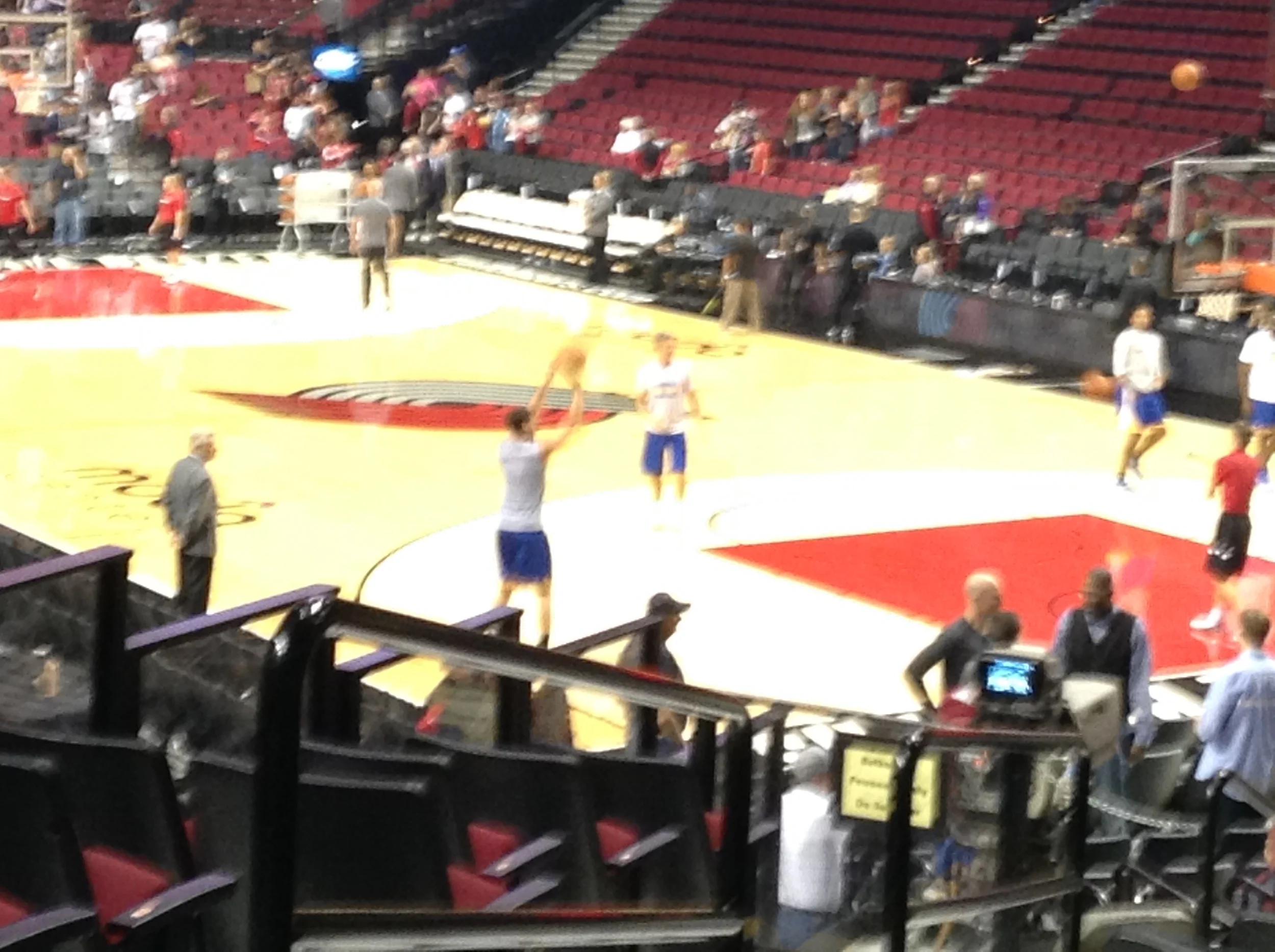 trailblazers/Golden State warmups 2015