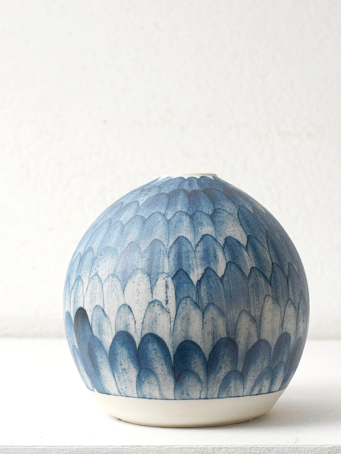 prod_vaser_+blue+petals+cover+2b.jpg