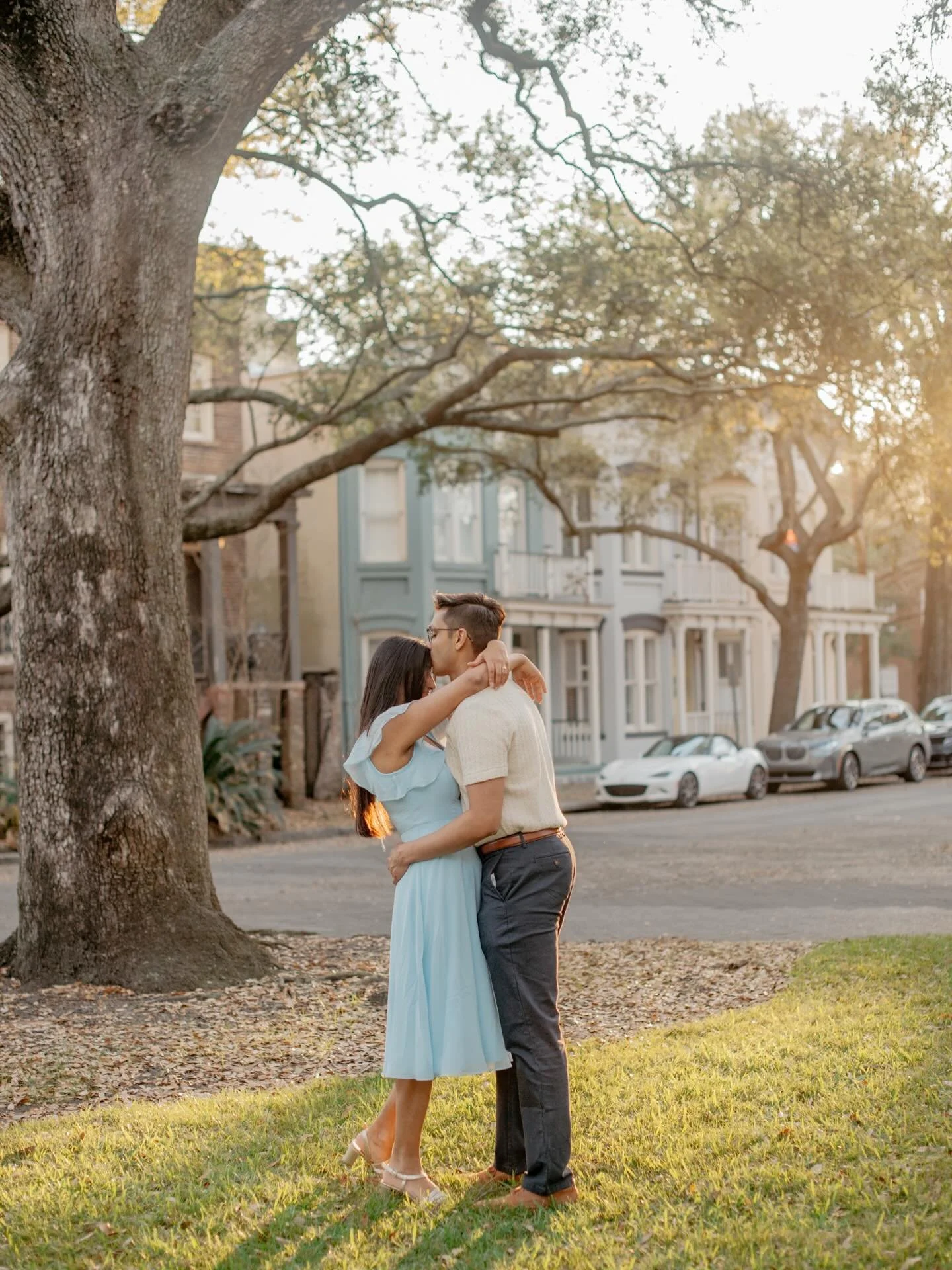 A yes to forever in Chatham Square. Savannah is really showing off this spring 🥹🌷