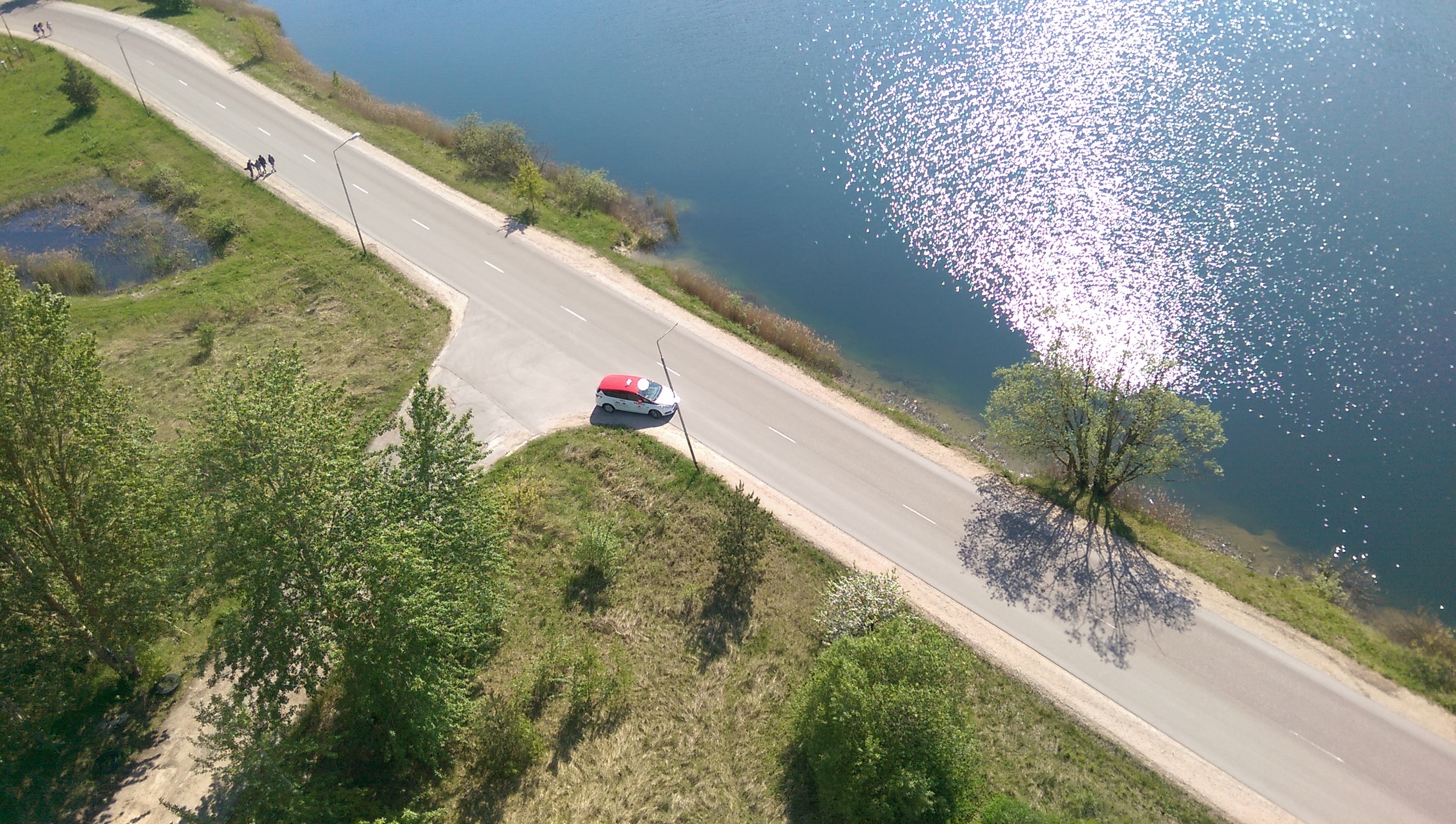 For scale - taxi and people walking along below.
