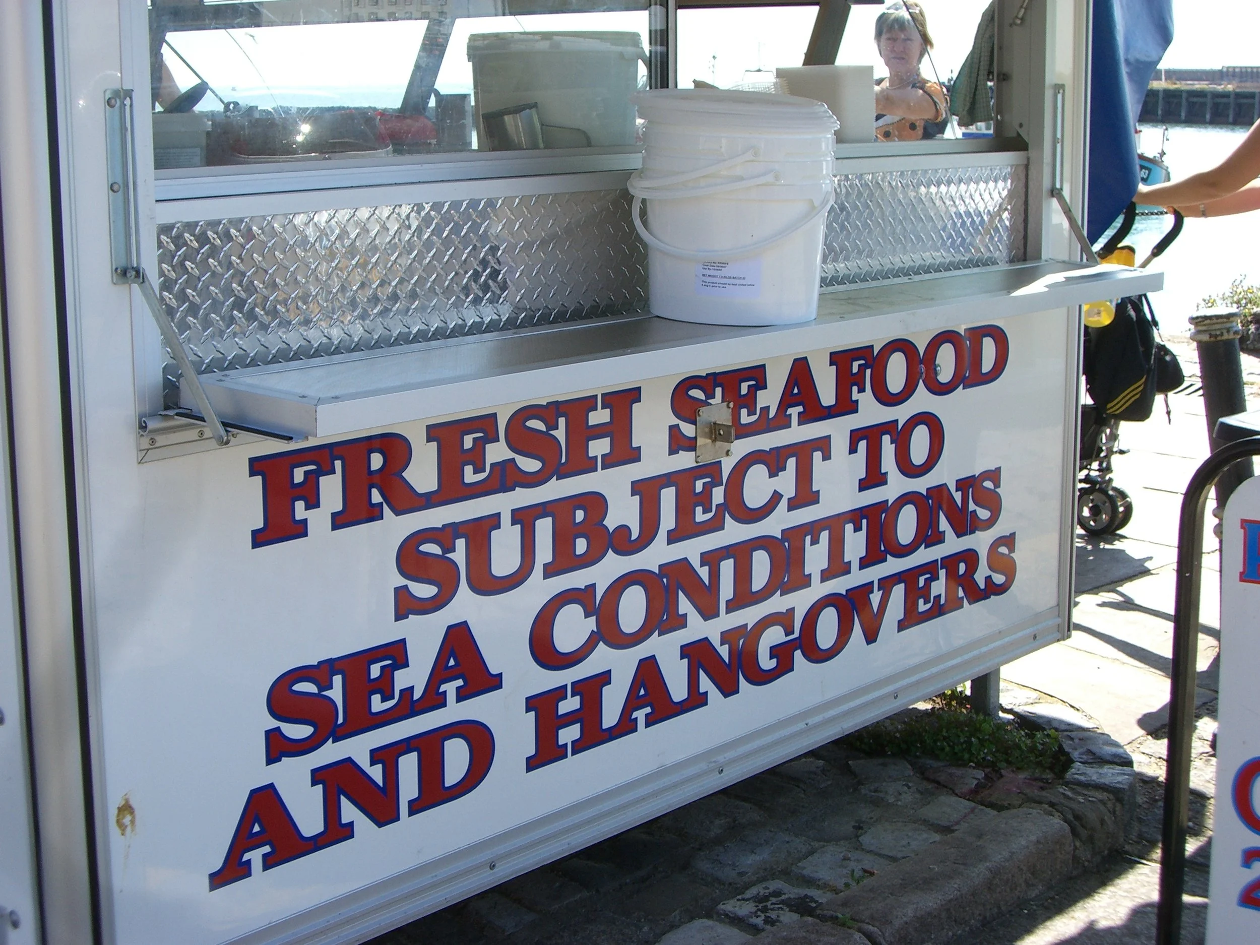 You'd be unlikely to find this wording on the side of any Royal Navy vessel.