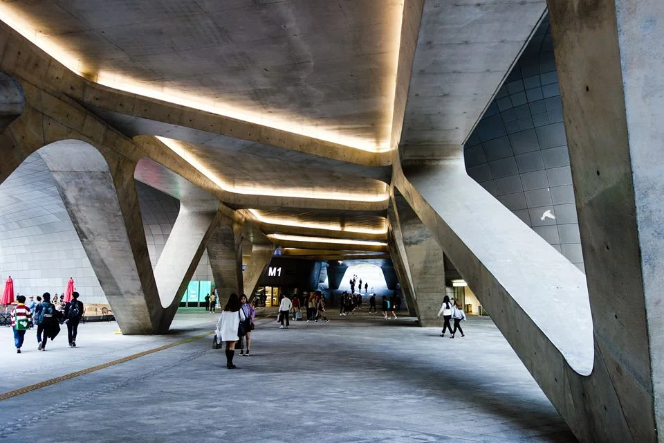 Dongdaemun Design Plaza movement