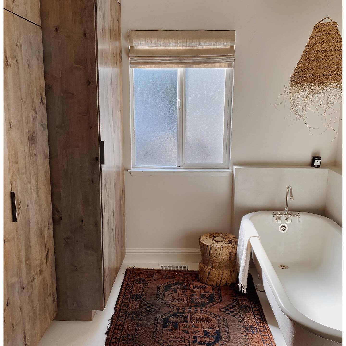 I don&rsquo;t have true before of this bathroom/laundry room but trust me it didn&rsquo;t look like this. We kept the basic footprint but changed ALL the materials. #itsallinthemix ....it now feels so much bigger and more open but warm and cozy and #