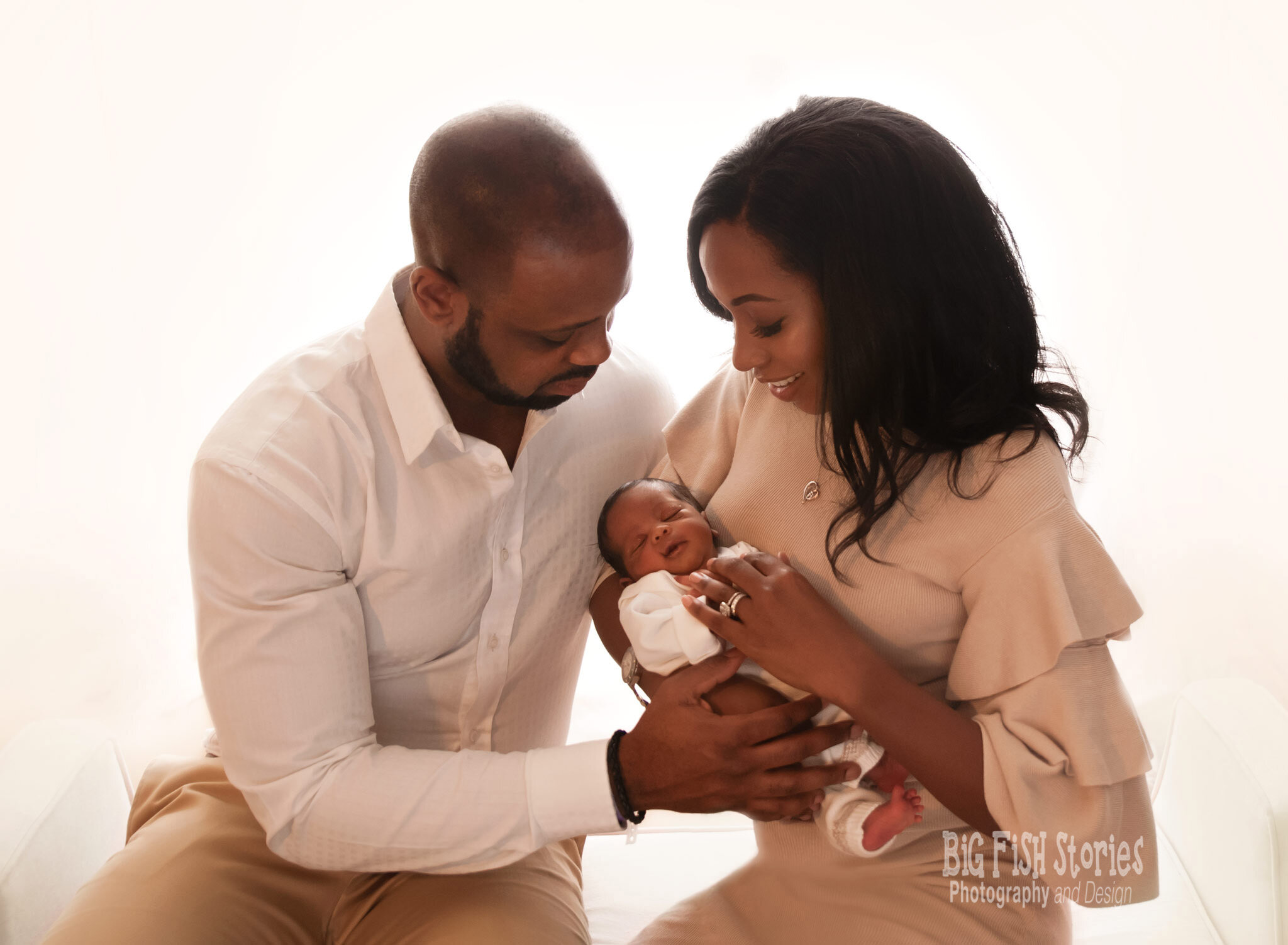 new-baby-family-photo-columbus-ohio.jpg