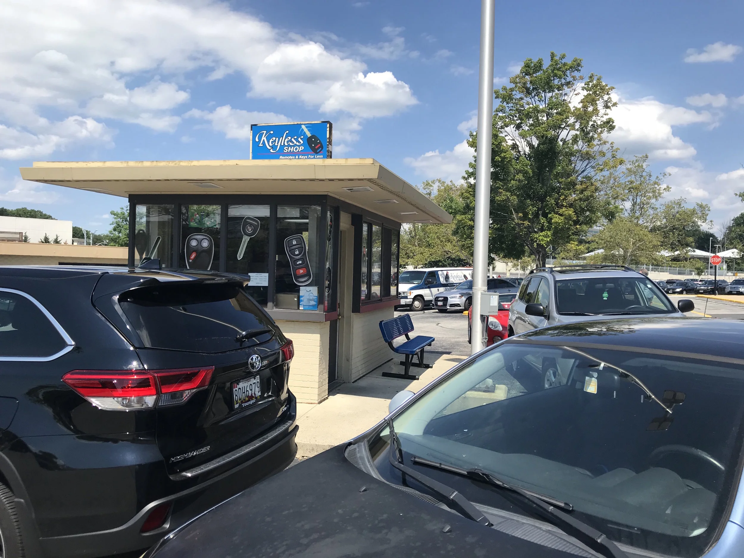 Keyless Shop Bethesda Montgomery Mall.jpg