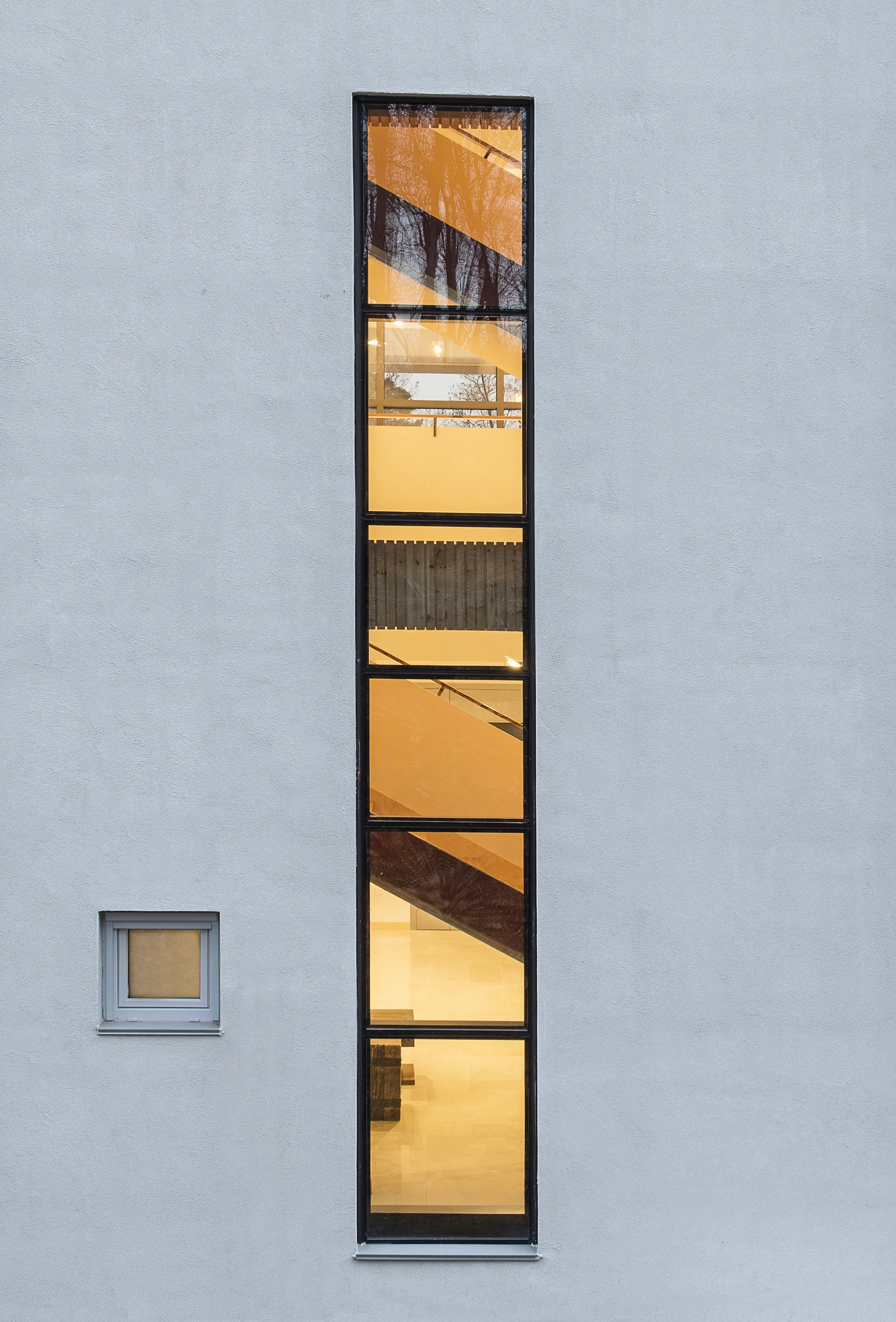 08. Chang Kyu Lee, Stair Case Long Window, 2017.jpg