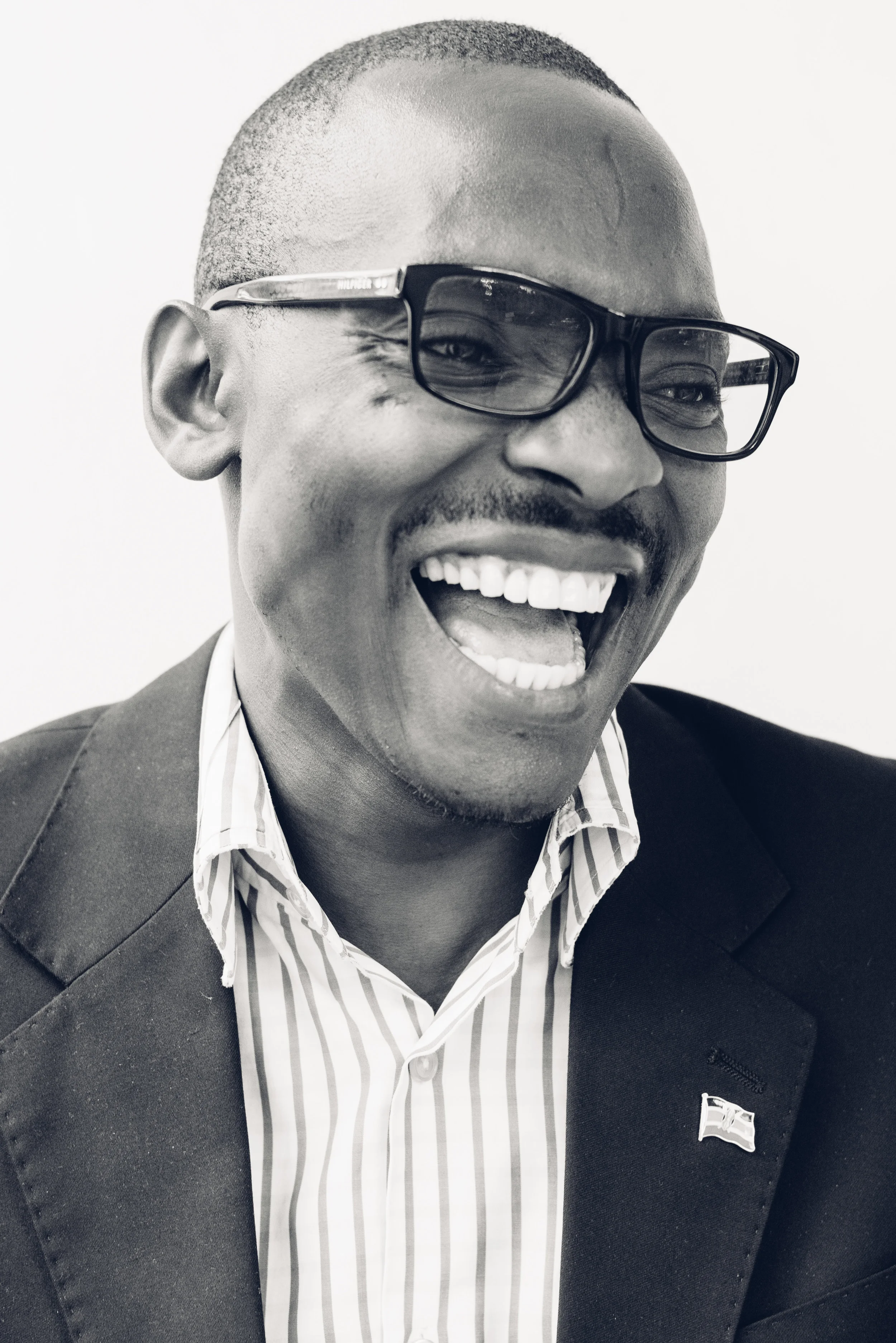 Steve Ogolla 4.jpg