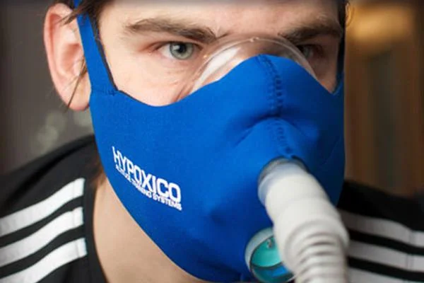 Hypoxico-Altitude-Training-Mask-Man_1024x1024.jpg