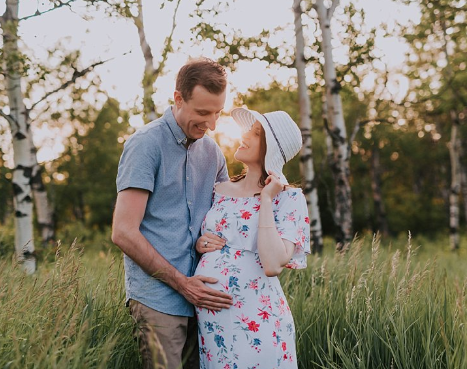 TYLER + NICOLE | MATERNITY PHOTOS CALGARY