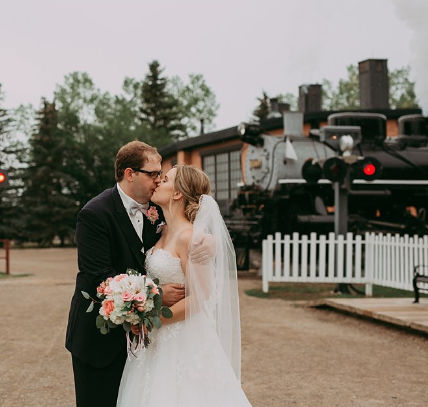 G+R | HERITAGE PARK WEDDING | CALGARY PHOTOGRAPHER