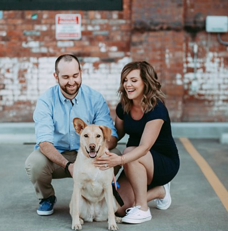 MATERNITY + FAMILY PHOTOGRAPHER | CALGARY DOWNTOWN - INGLEWOOD