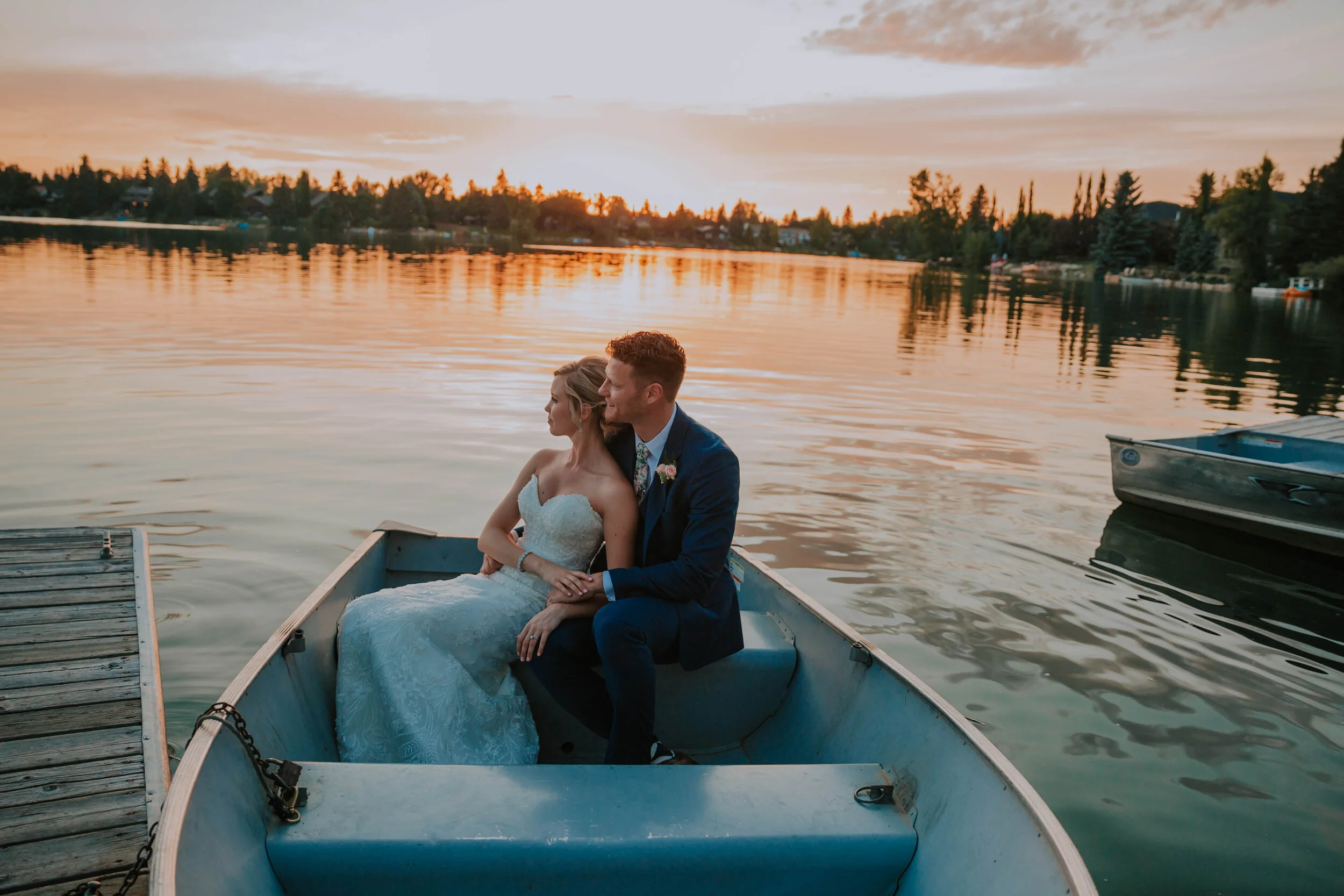 BROOKLYN + JORDAN | CALGARY LAKE HOUSE WEDDING