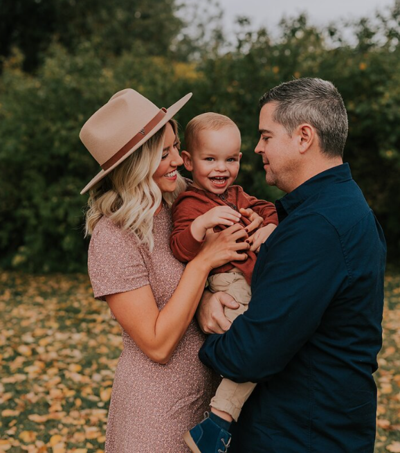 HOEY FAMILY | CONFEDERATION PARK CALGARY