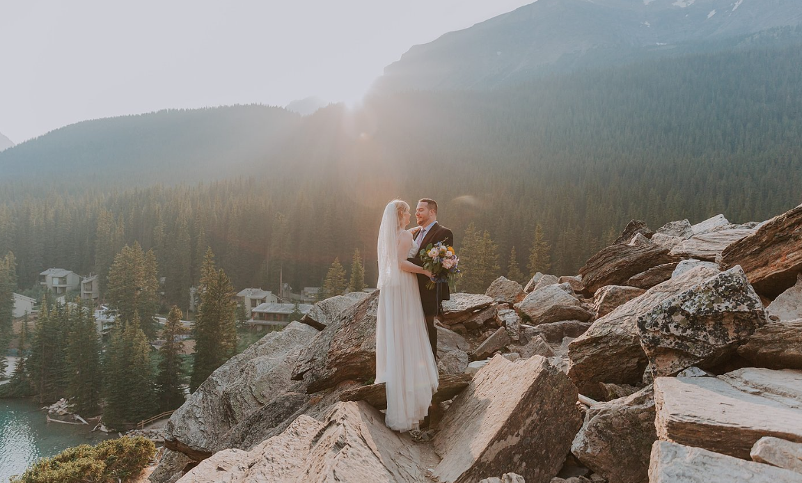 GIVERNY + ZANE | MORAINE LAKE WEDDING