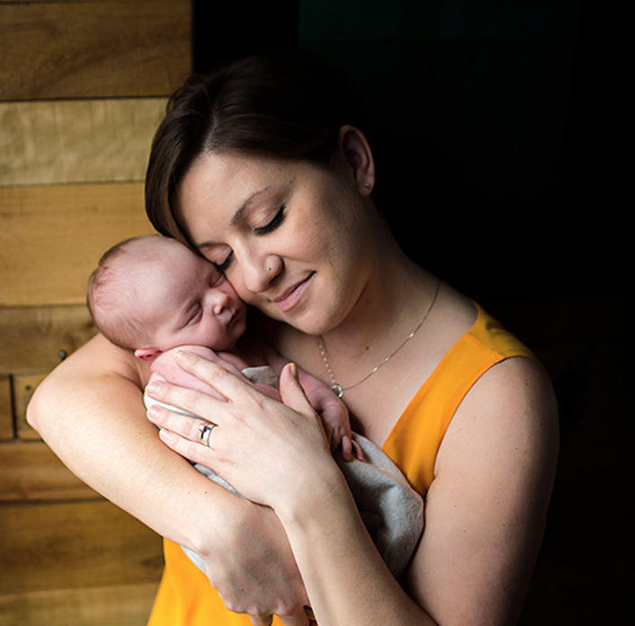 NEWBORN LIFESTYLE PHOTOGRAPHY : CALGARY