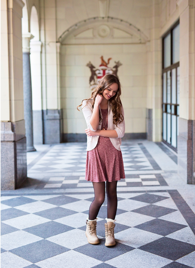 MODERN SENIOR PORTRAITS | DOWNTOWN CALGARY PHOTOGRAPHY