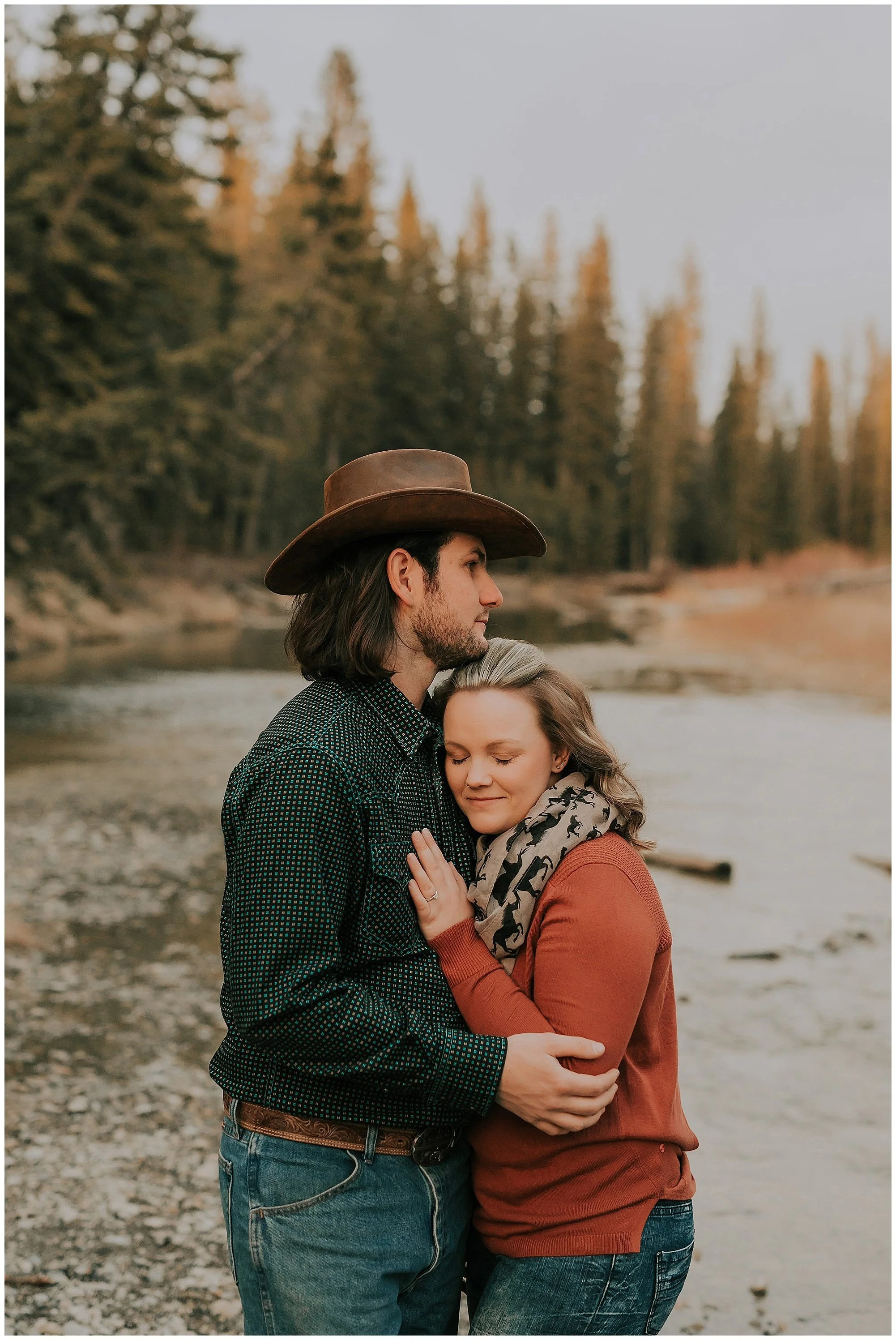 ENGAGEMENT SESSION | FISH CREEK BEBO GROVE