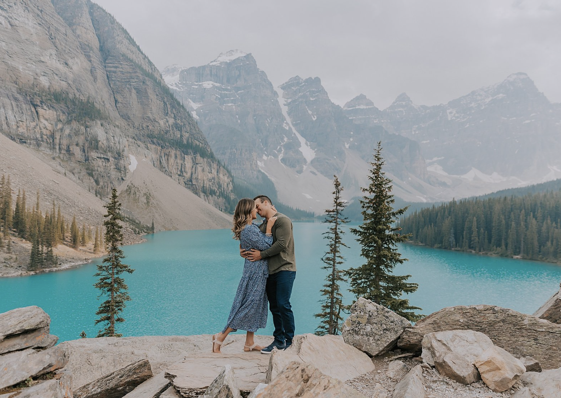 BRE + LANIS | MORAINE LAKE SESSION