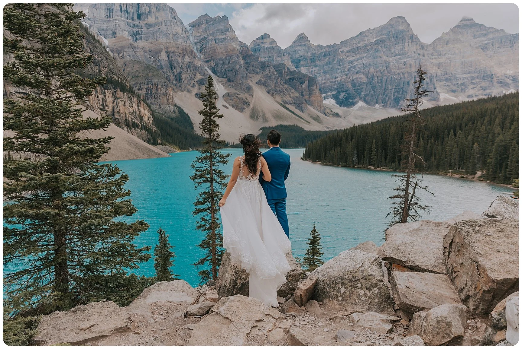 PREWEDDING PHOTOS | MORAINE LAKE