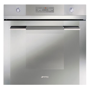 RRP $2,690.00, SALE $1,399 SMEG- SA112-8, 600mm electric, nine function oven with Vapour Clean, thermoseal.
