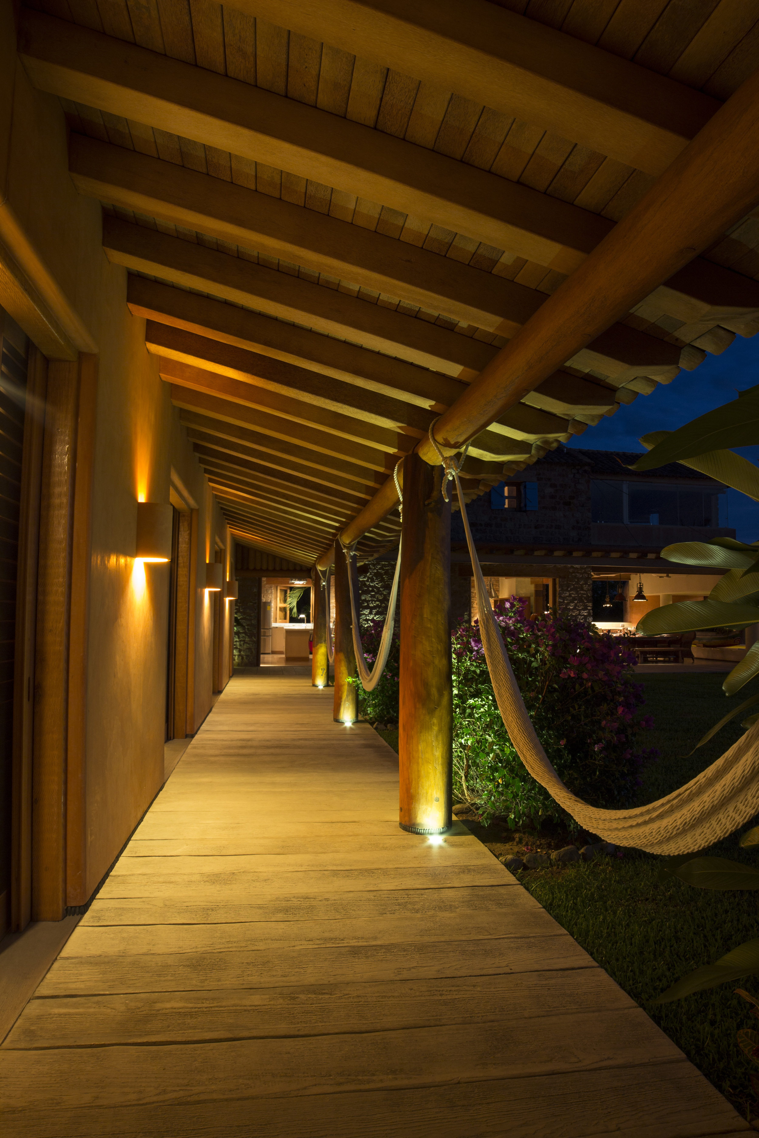 PASILLO NOCCHE 4.JPG