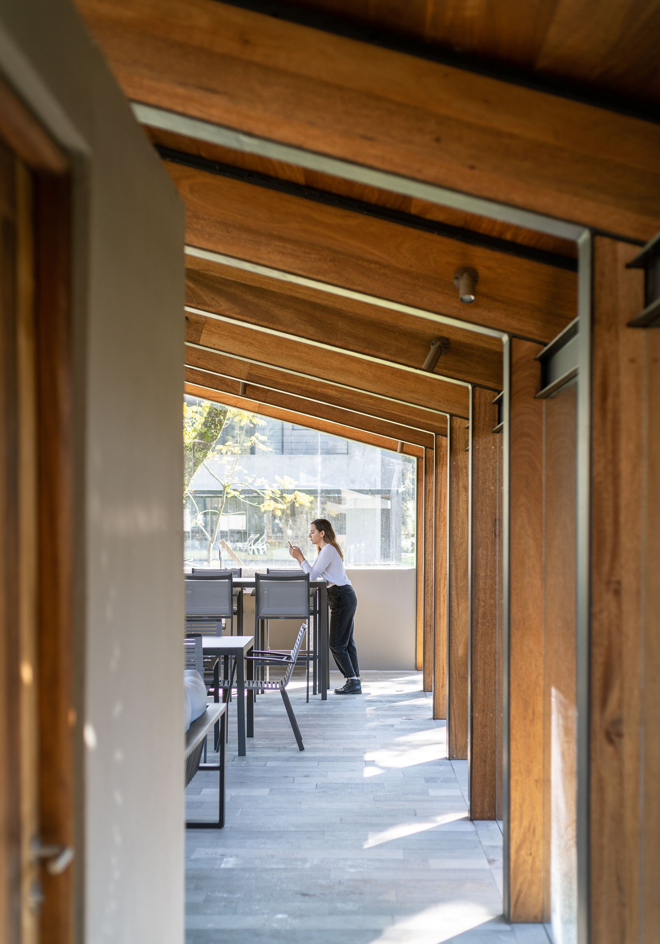 ZAR_AVANDARO 333_10-min.JPG