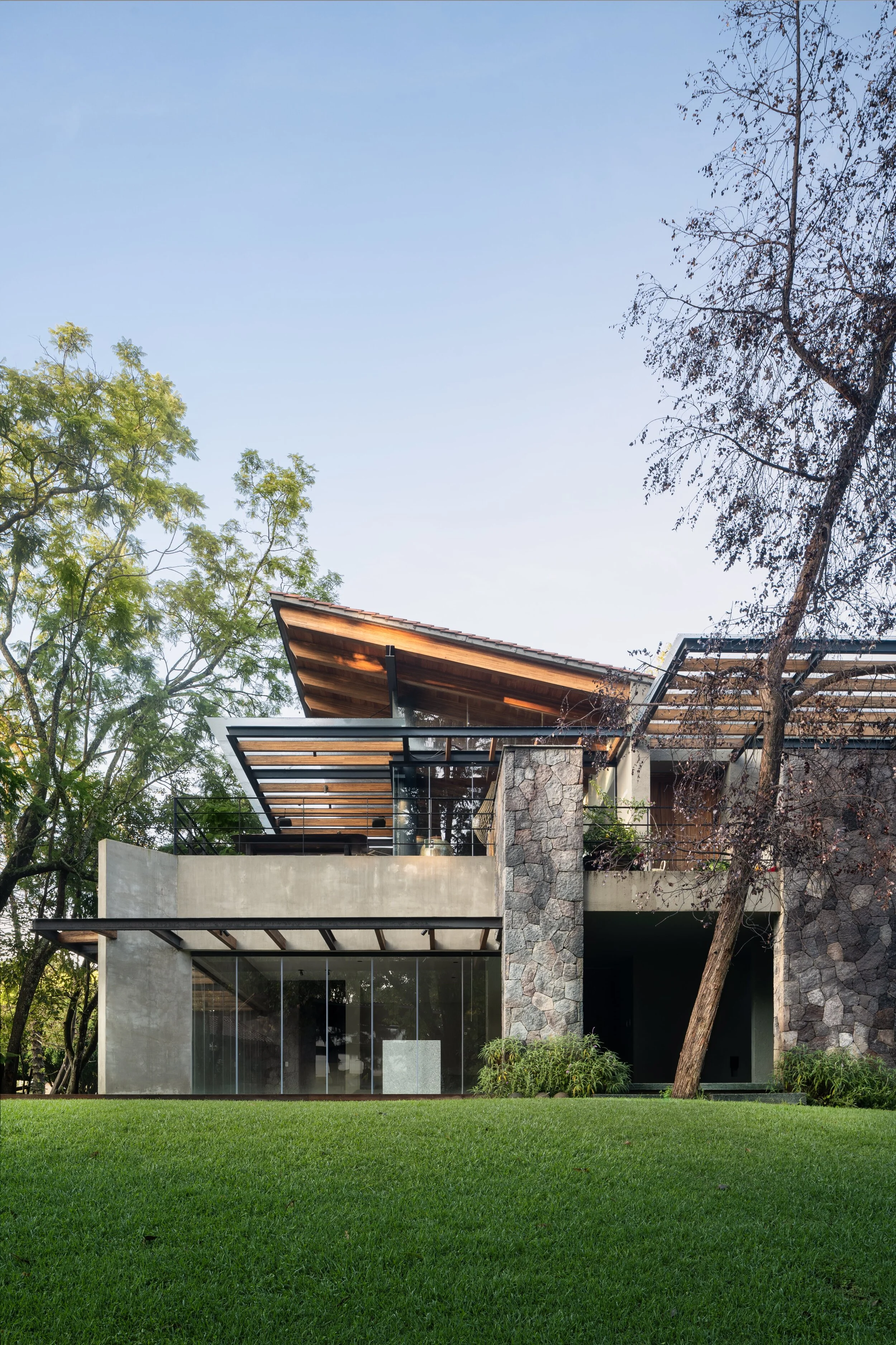 ZAR_AVANDARO 333_14-min.JPG