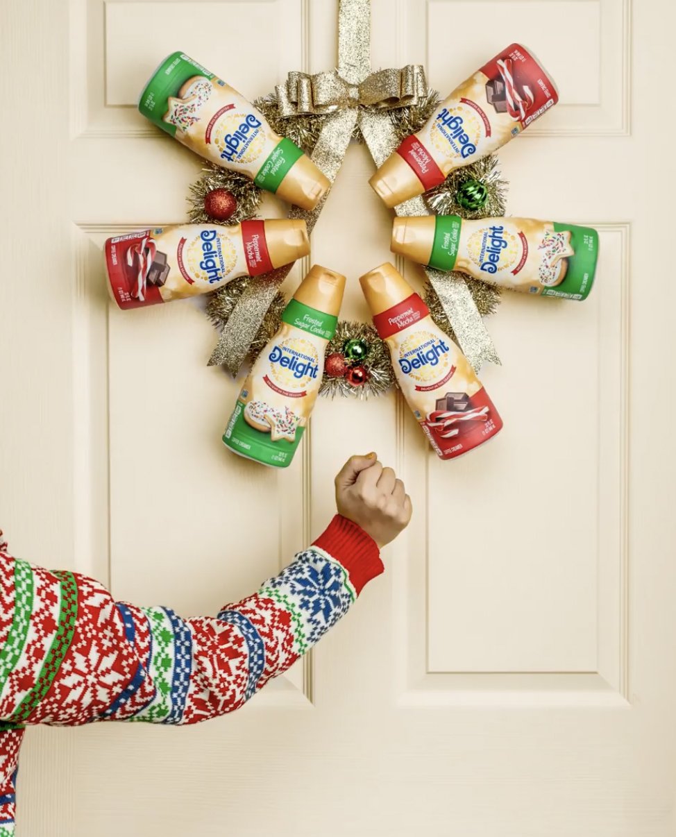 IDchristmasdoor.jpg