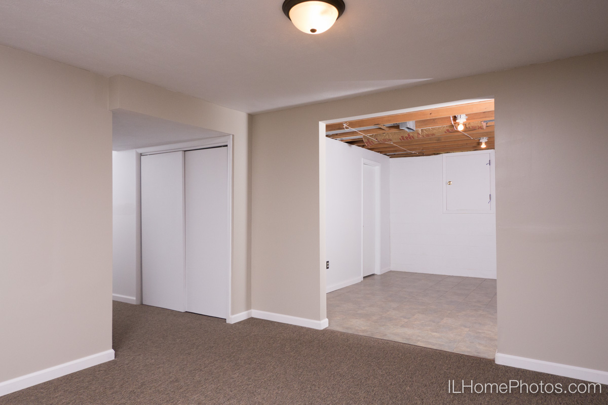 Interior basement photograph for real estate in Peoria, IL :: Illinois Home Photography by Michael Gowin, Lincoln, IL