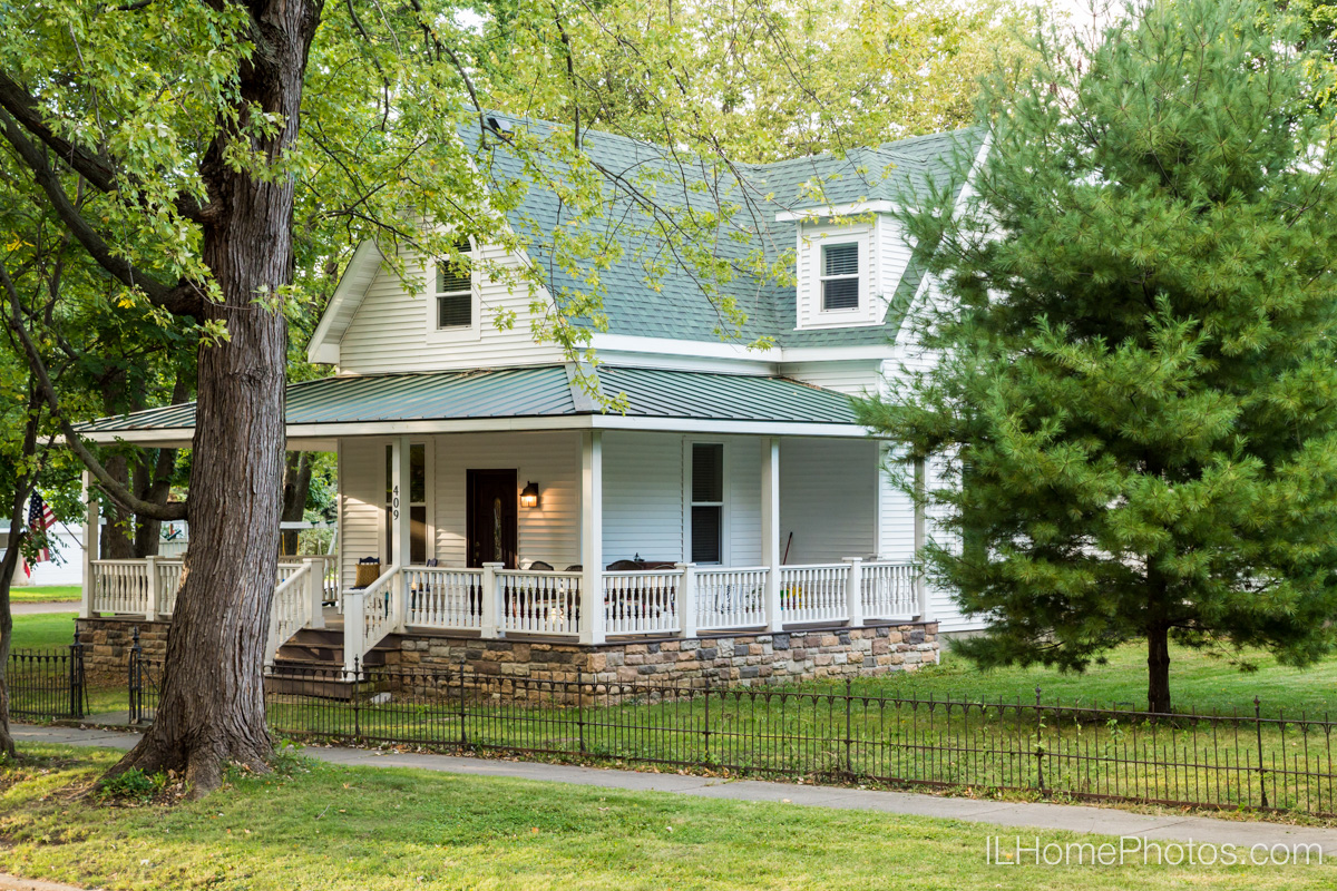 Exterior home photograph for real estate in Delavan, IL :: Illinois Home Photography by Michael Gowin, Lincoln, IL