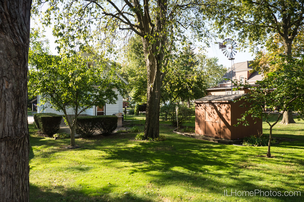 Exterior home photograph for real estate in Bloomington, IL :: Illinois Home Photography by Michael Gowin, Lincoln, IL