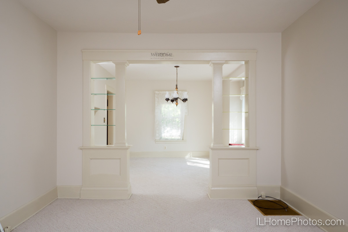 Interior living room photograph for real estate in Bloomington, IL :: Illinois Home Photography by Michael Gowin, Lincoln, IL