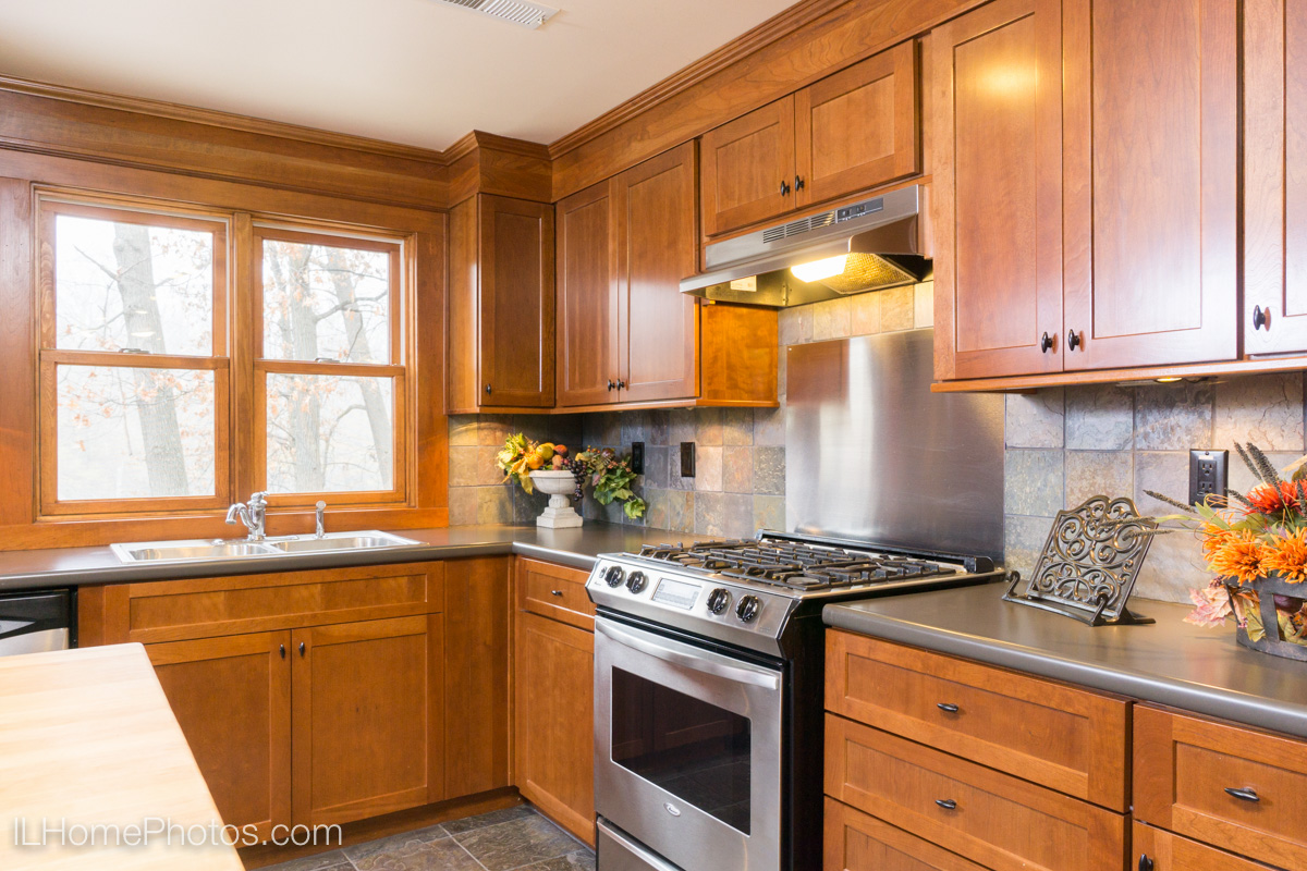 Interior kitchen photograph for real estate, Cuba, IL :: Illinois Home Photography by Michael Gowin, Lincoln, IL