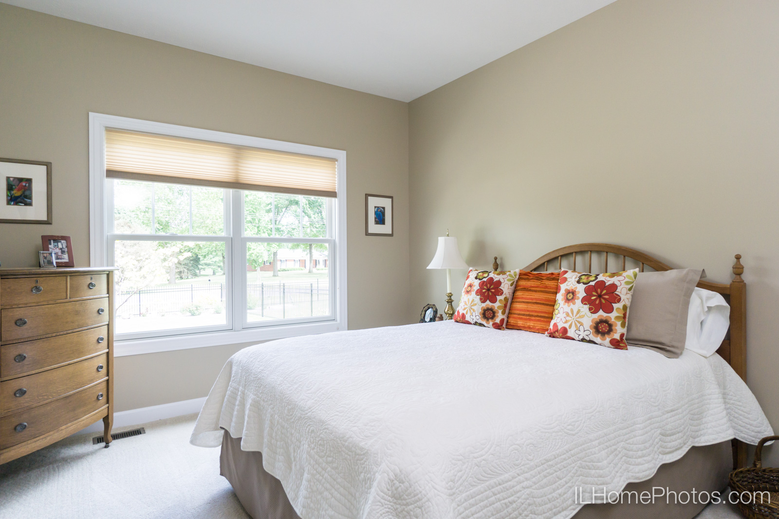 Interior bedroom photograph for real estate in Springfield, IL :: Illinois Home Photography by Michael Gowin, Lincoln, IL