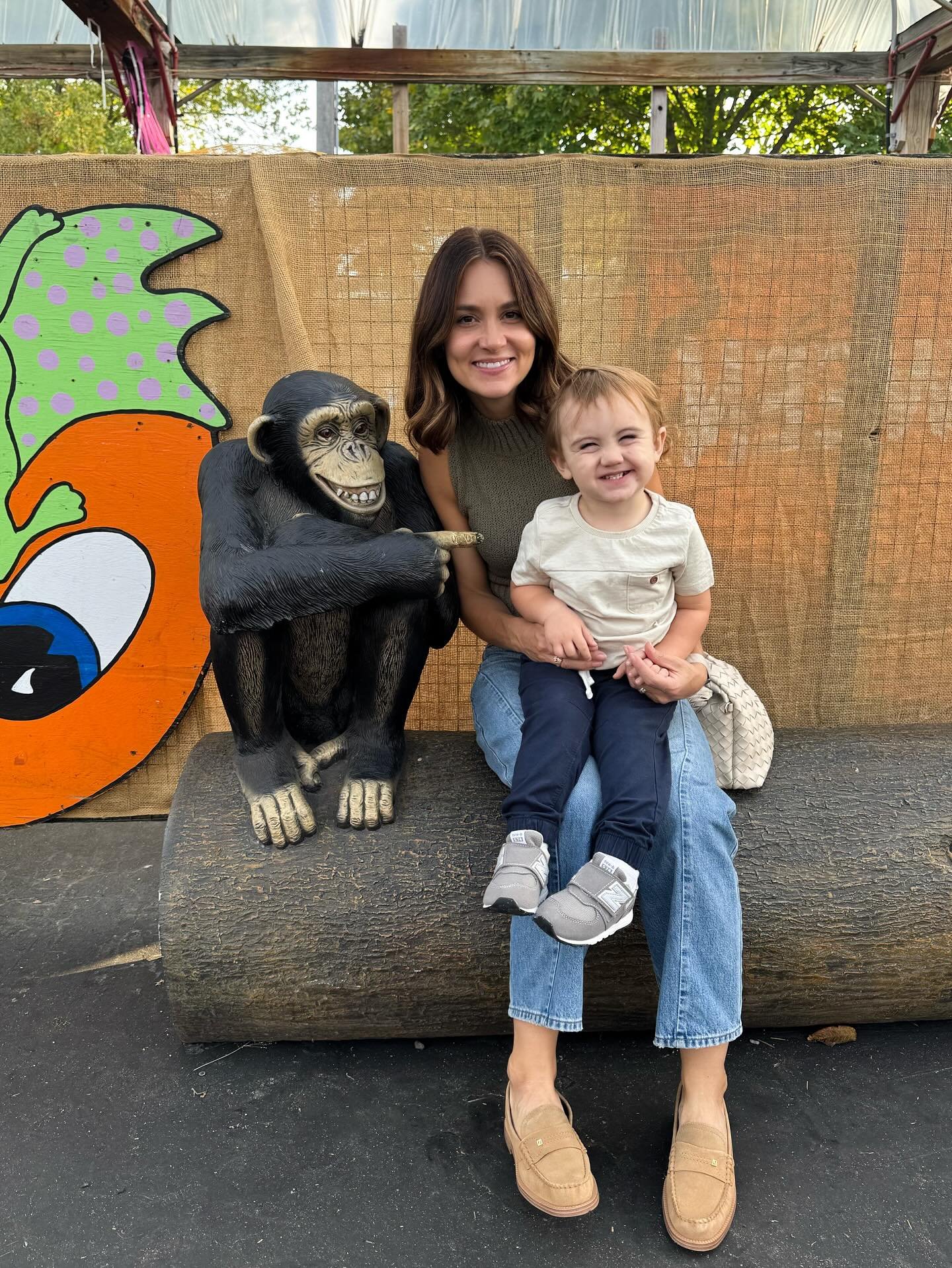 When hubs takes a good picture of you and the kid&hellip;you gotta give some him positive reinforcement. 😘😘😘😘😘😘 @mikedono76 🙌🏼🙌🏼🙌🏼