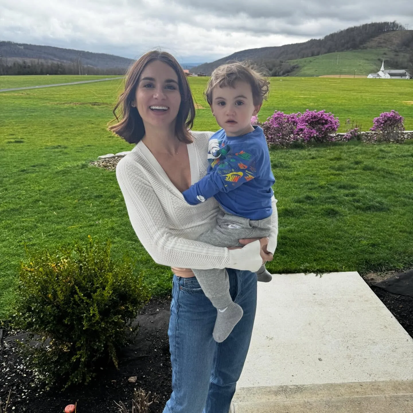 Happy Easter from Mama and Bo🐰 
Breast wishes to all 🤍