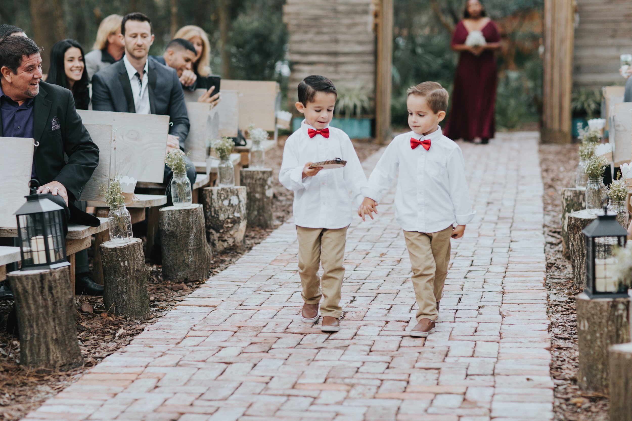 Wedding Day | Bridle Oaks Barn | Vanessa Boy Photography | vanessaboy.com-351.com final gallery.jpg