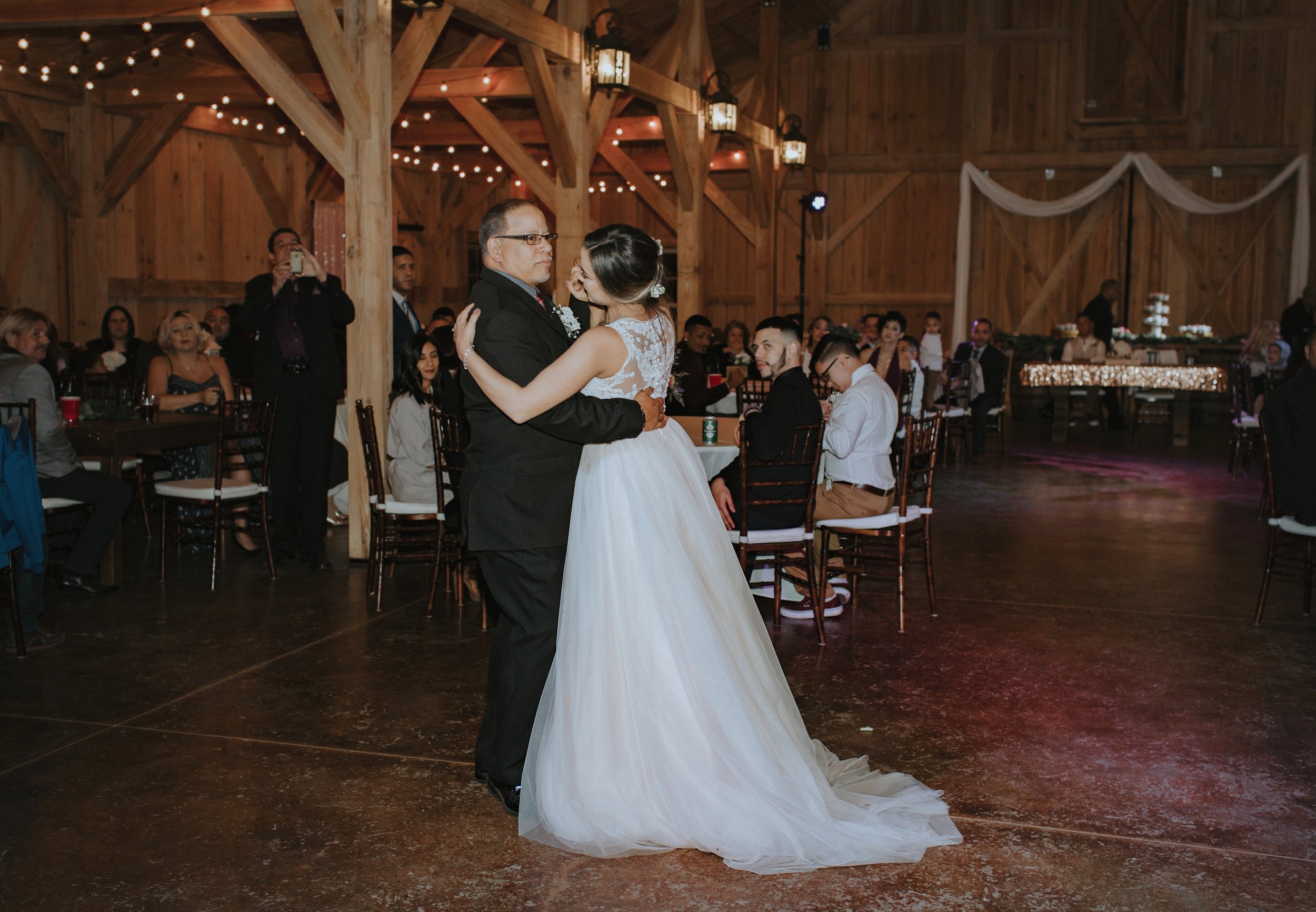 Wedding Day | Bridle Oaks Barn | Vanessa Boy Photography | vanessaboy.com-655.com final gallery.jpg