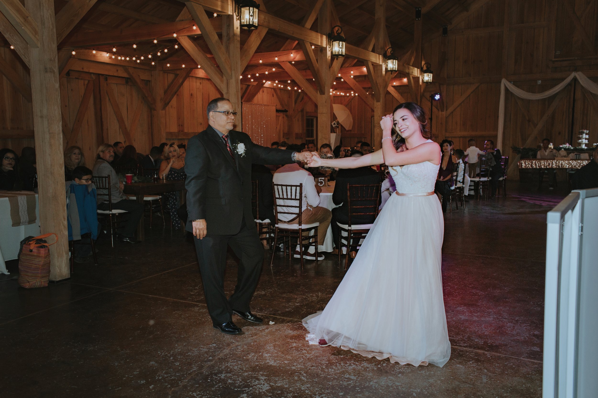 Wedding Day | Bridle Oaks Barn | Vanessa Boy Photography | vanessaboy.com-671.com final gallery.jpg