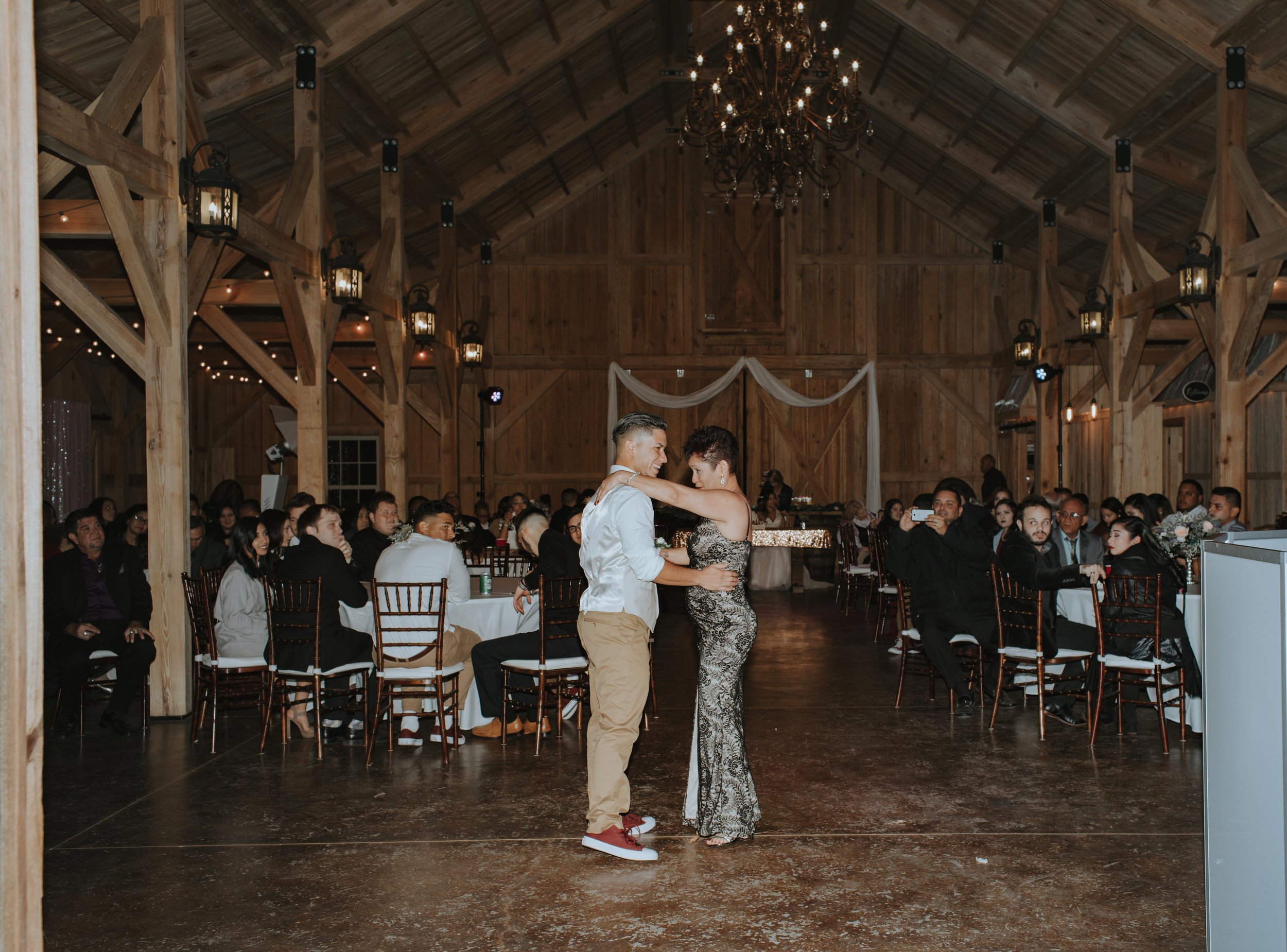 Wedding Day | Bridle Oaks Barn | Vanessa Boy Photography | vanessaboy.com-677.com final gallery.jpg