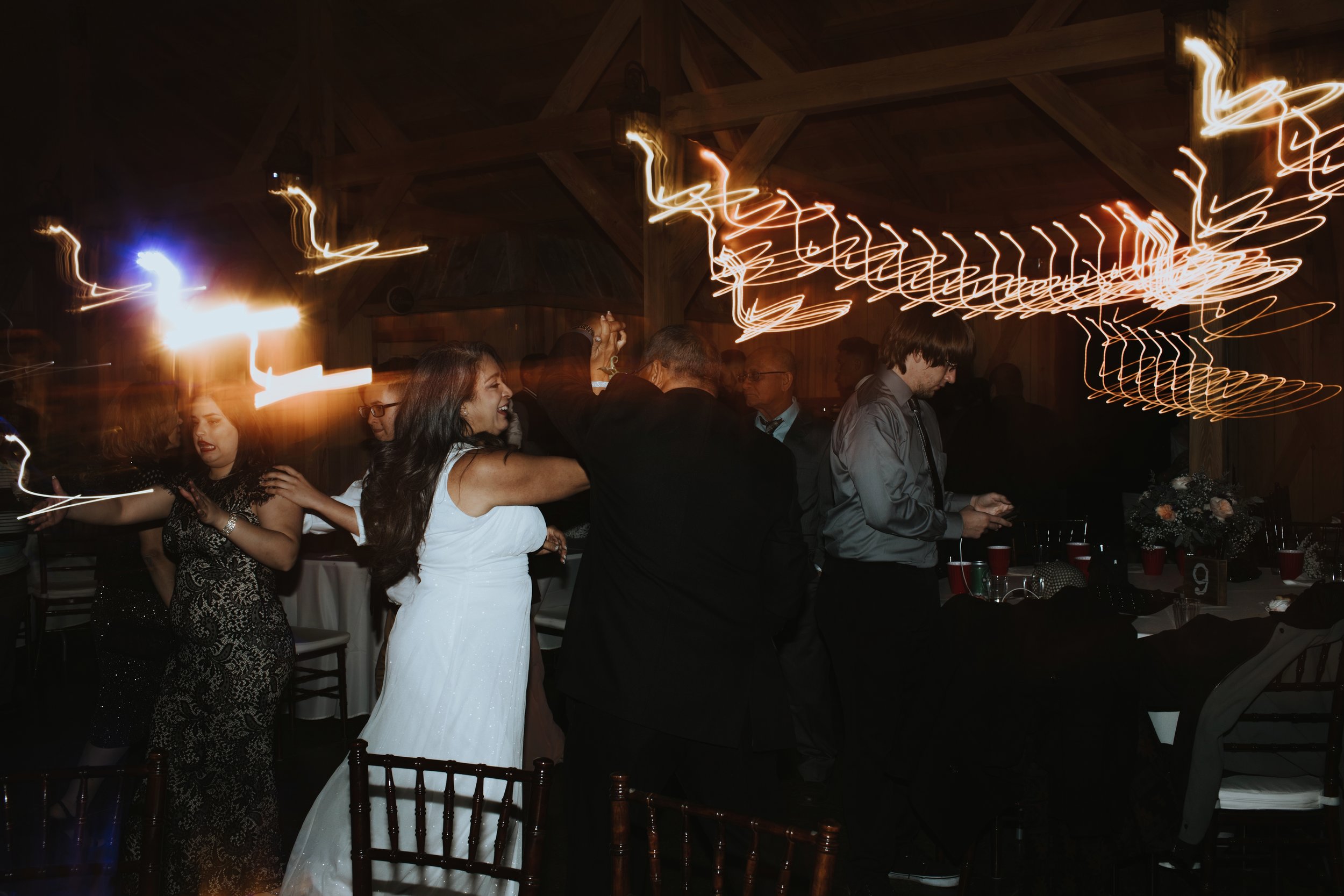 Wedding Day | Bridle Oaks Barn | Vanessa Boy Photography | vanessaboy.com-755.com final gallery.jpg