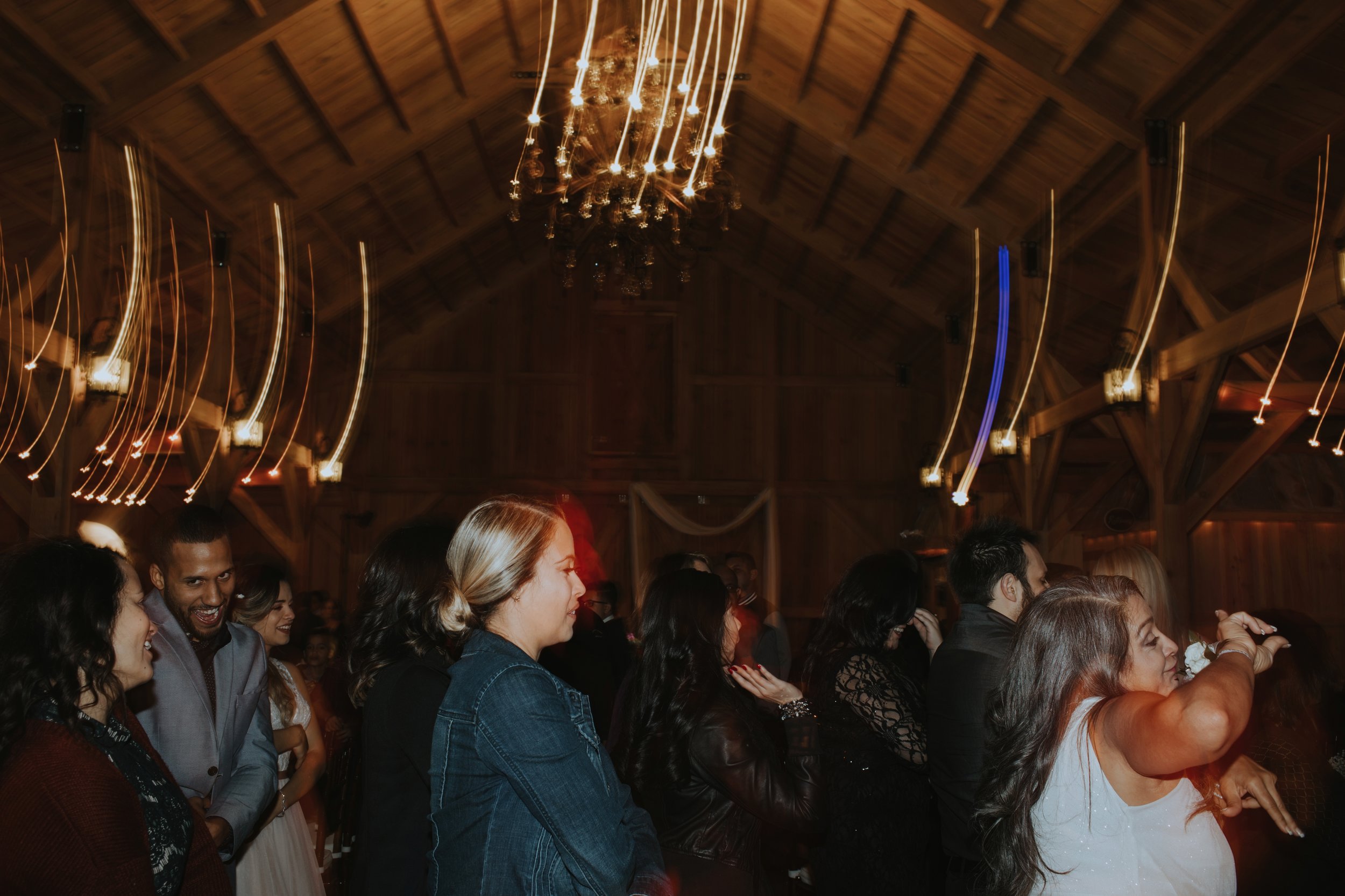 Wedding Day | Bridle Oaks Barn | Vanessa Boy Photography | vanessaboy.com-719.com final gallery.jpg