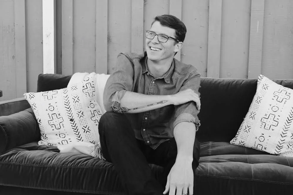 Tommy Rouse - Senior Designer / Project ManagerTommy, AKA Tall Tommy, has been a part of The Design Hunters since its formative years. After working with Veronica on Extreme Makeover: Home Edition, it was immediately clear that he was a perfect matc…